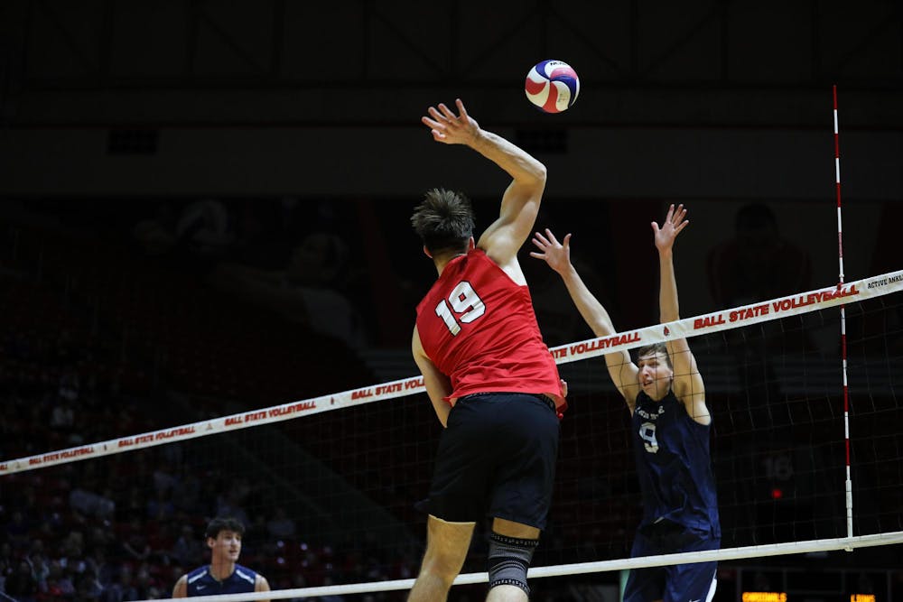 Freshman middle blocker Bradon Savitski-Lynde spikes the ball against Penn State Feb. 2 at Worthen Arena. Savitski-Lynde had  nine points in the game. Mya Cataline, DN