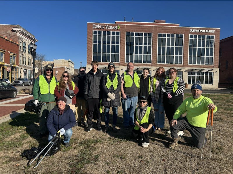 Downtown Muncie shines on National Family Volunteer Day