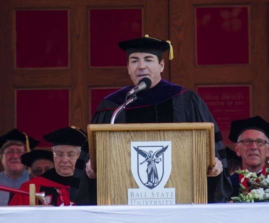 <p>Alumnus John Schnatter gives a commencement speech at the 2015 Spring Graduation ceremony. <strong>DN File</strong></p>