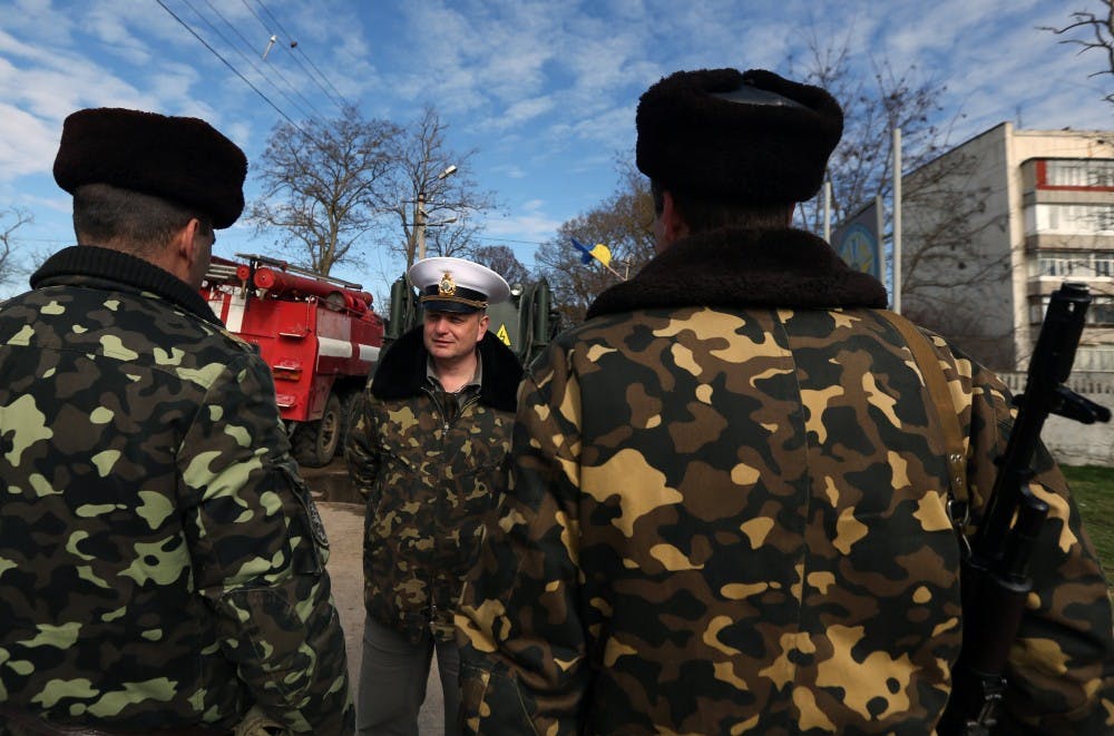 Ukrainian Col. Igor Bedzay gives instructions to his soldiers in Crimea, Ukraine on Monday, March 17, 2014. (Sergei L. Loiko/Los Angeles Times/MCT)