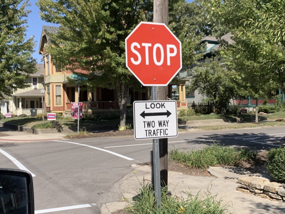 A new roadway sign was put up at Washington St. in hopes of avoiding future wrecks.