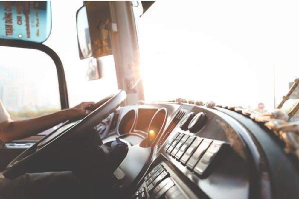 What Are the Top Defensive Driving Tips for Truck Drivers?