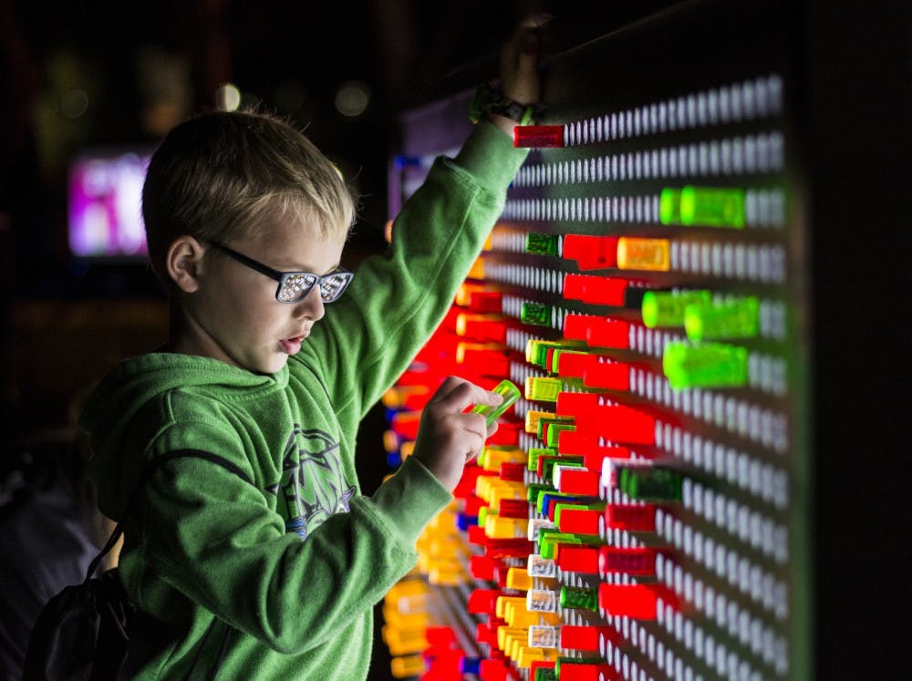 Ball State Homecoming Village took place on Monday night at 7 p.m. The event featured a variety of free food and games for students to participate in. Samantha Brammer // DN