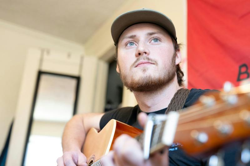 Sam Neiger uses his love for music to persevere - Cardinal Media