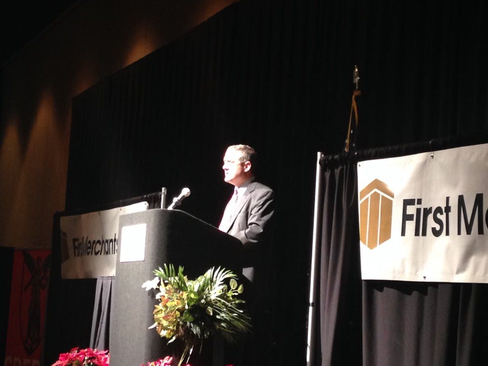 <p>James Bullard,&nbsp;president and CEO of the Federal Reserve Bank of St. Louis, was the keynote speaker at the 20th annual Indiana Economic Outlook on Dec. 7. Michael Hicks, director of the Center for Business and Economic Research presented his predictions for the economy as well. DN PHOTO KARA BERG</p>