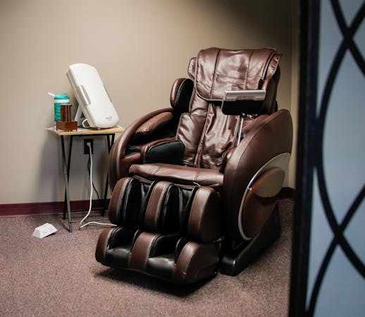 An area for students to use the Happy Light box within the relaxation room Sept. 10, 2024 at the Counseling Center. The counseling center’s staff therapists are trained to address the unique challenges of SAD. Andrew Berger, DN