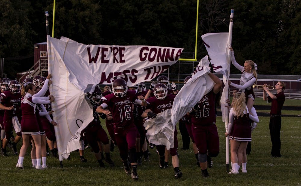 Wes Del runs out pre game