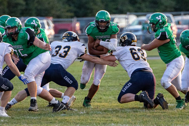 Delta Eagles remain undefeated after 147 win over Yorktown Ball