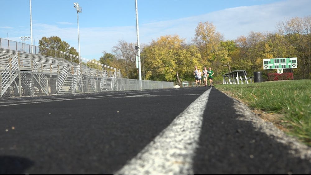 Yorktown freshman cross country runner qualifies for state