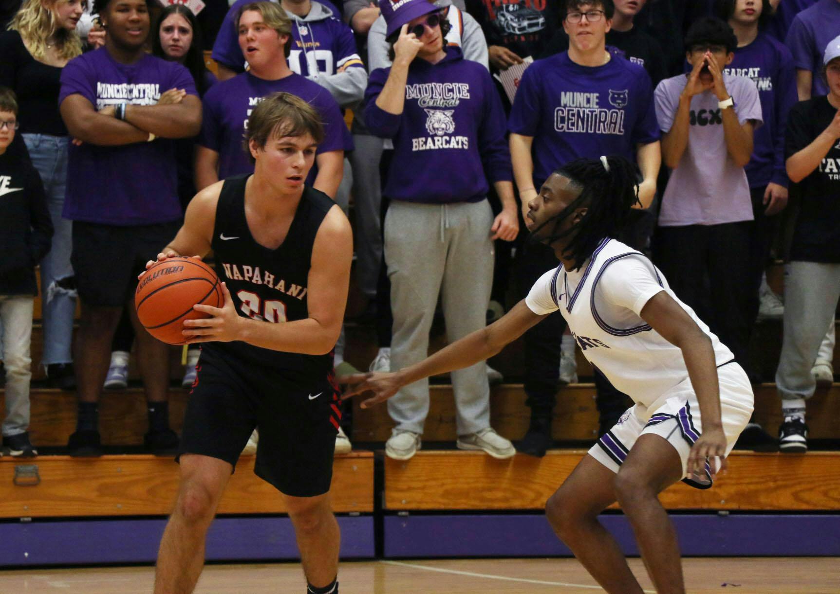 Wapahani senior Isaac Andrews dribbles Nov. 21 against Muncie Central at the Muncie Central Fieldhouse. Zach Carter, DN.