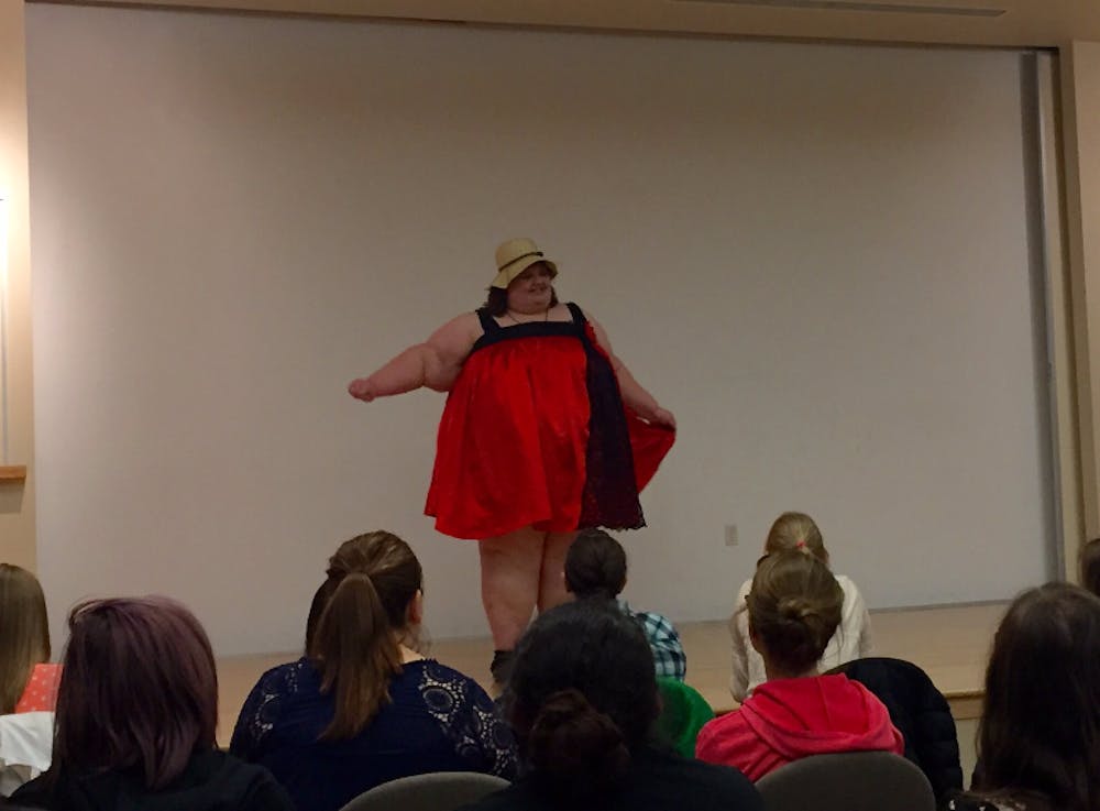 <p>Eileen Rosensteel performed "Bodacious Beauties" after the Digital Literature Review immersive learning class invited her. Rosensteel performs monologues based on research gathered about fat ladies in circuses from the 19th and 20th centuries.&nbsp;<i style="background-color: initial;">DN PHOTO MARGO MORTON</i></p>