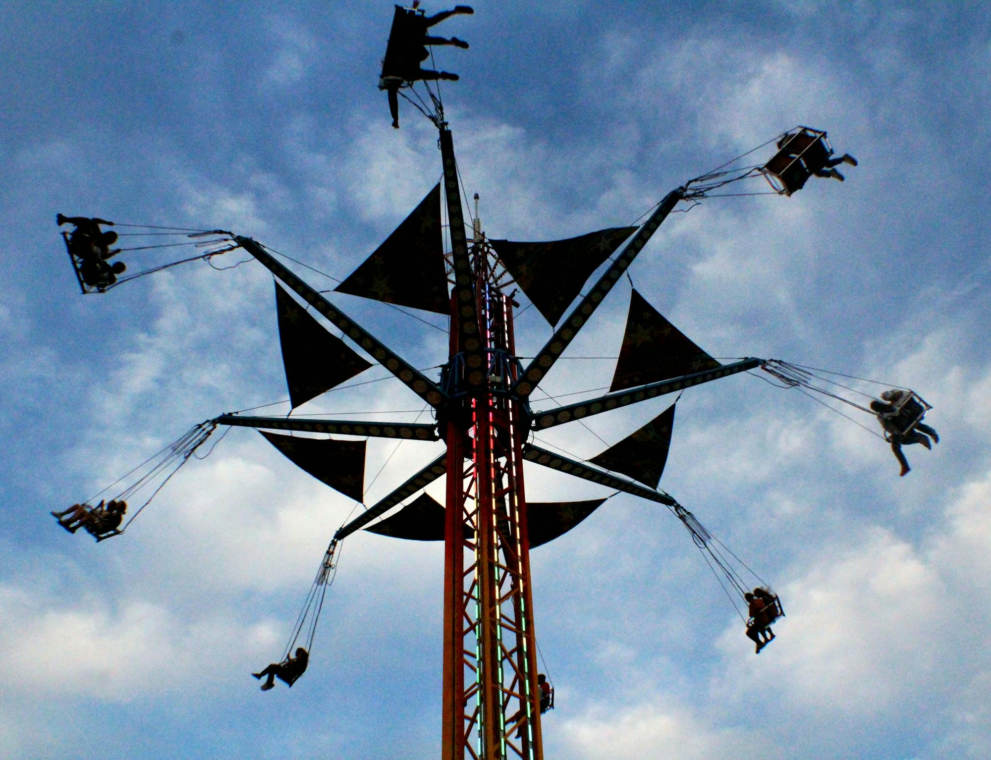 Ball State hosted its annual Late Nite Carnival on Friday 22, 2022 in the C-1 parking lot.&nbsp;
