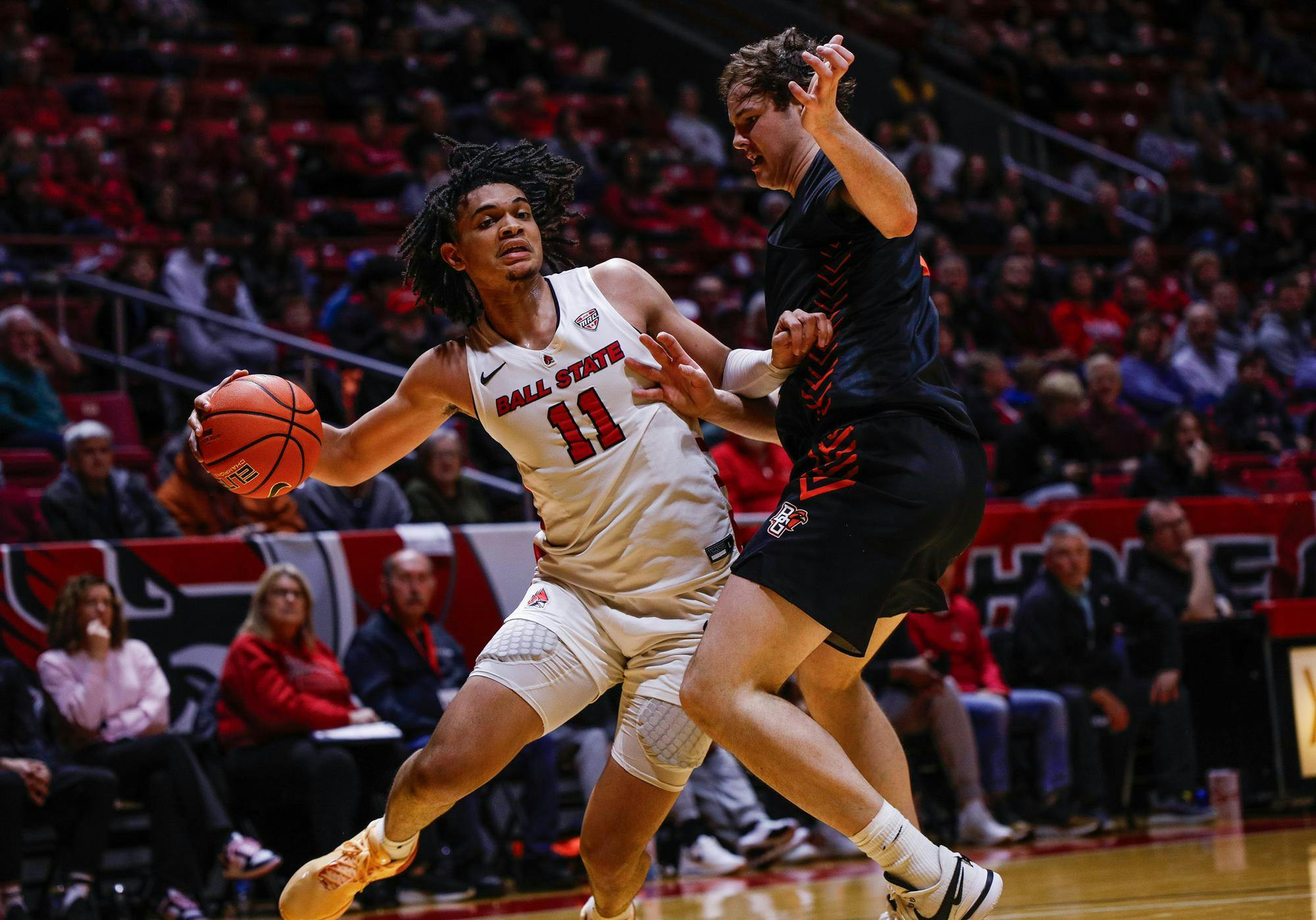 Junior forward Basheer Jihad drives toward the basket against Bowling Green Jan. 30 at Worthen Arena. Jihad had 13 points in the first half. Andrew Berger, DN