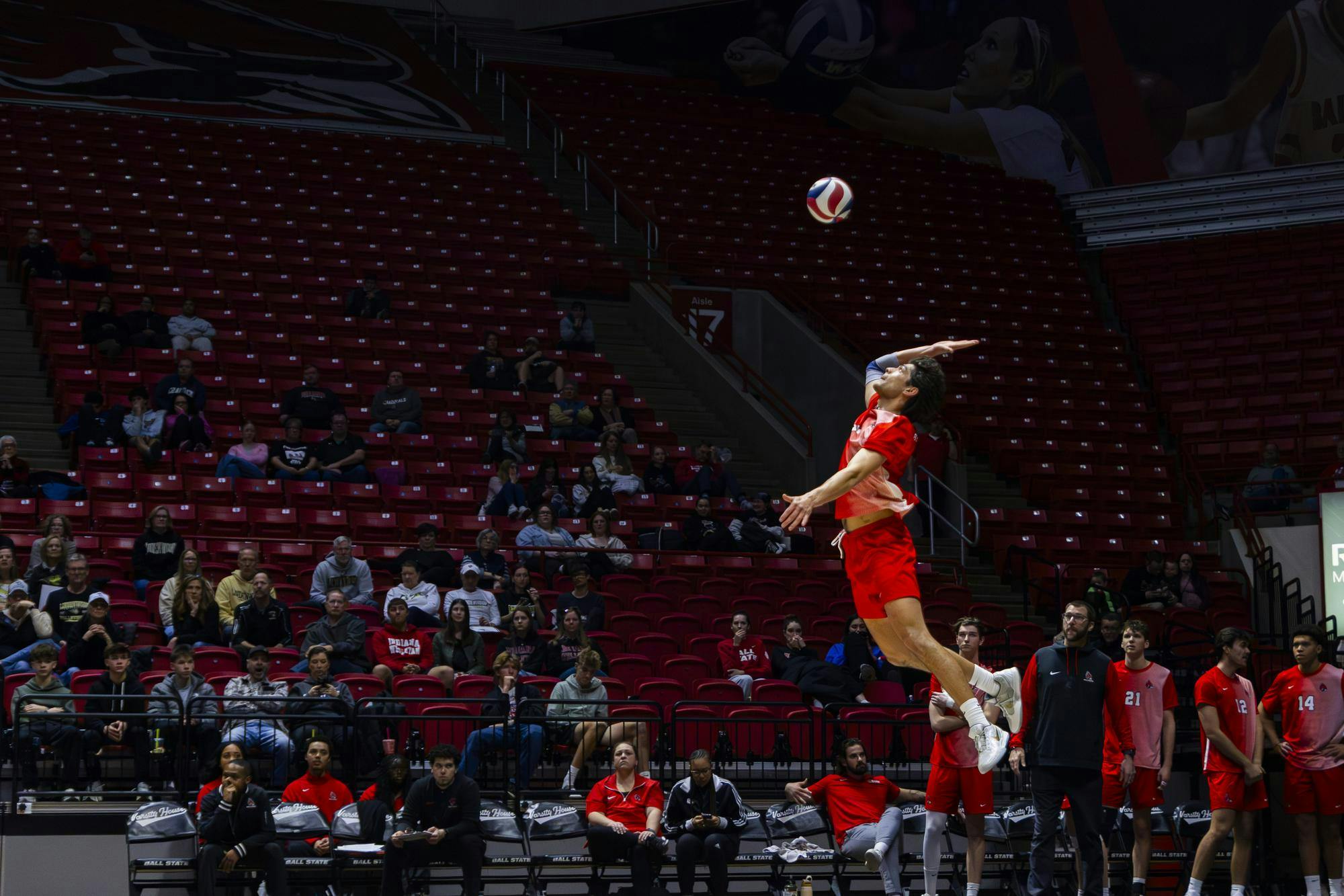 Sophomore Wil Basilio serves to Lindenwood Feb. 13 in Worthen Arena. The Ball State Men’s Volleyball team won 3-1. Brenden Rowan, DN