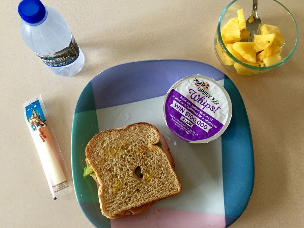 <p>With all the unhealthy food options around campus, gaining a few pounds during college is not uncommon. Here are six tips on how to eat healthy. <em>Samantha Brammer // DN&nbsp;</em></p>