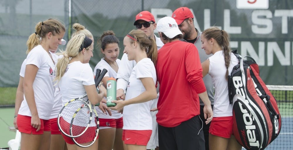 
Women's tennis takes 9-match win streak to Wright State