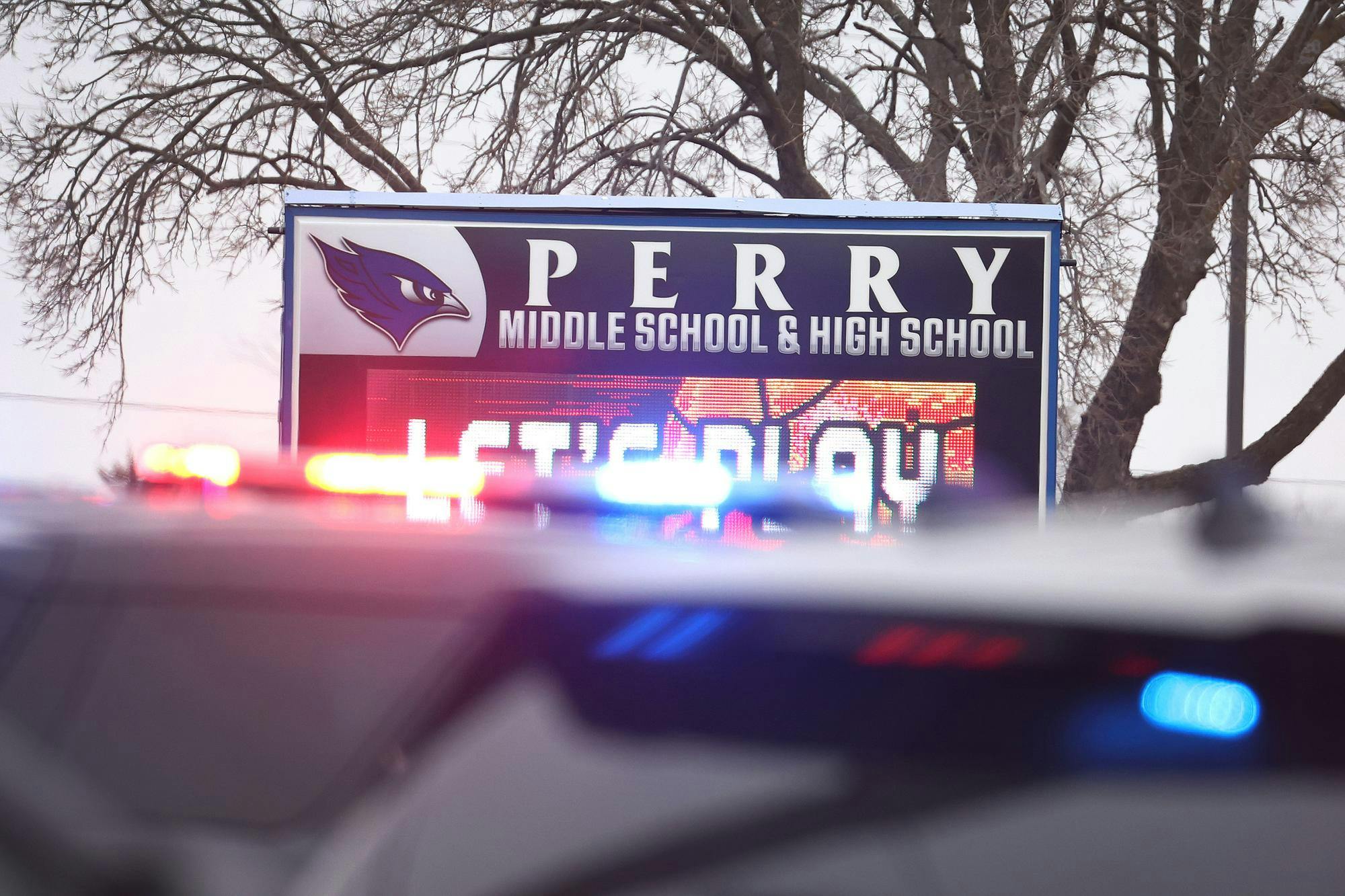 PERRY, IOWA - JANUARY 04: Police respond to a school shooting at the Perry Middle School and High School complex on January 04, 2024 in Perry, Iowa. Students were returning to classes today following the holiday break. (Photo by Scott Olson/Getty Images)
