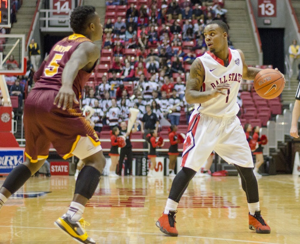 Sophomore guard Zavier Turner looks for an open teammate during the game against Central Michigan on Jan. 10 at Worthen Arena. DN PHOTO BREANNA DAUGHERTY