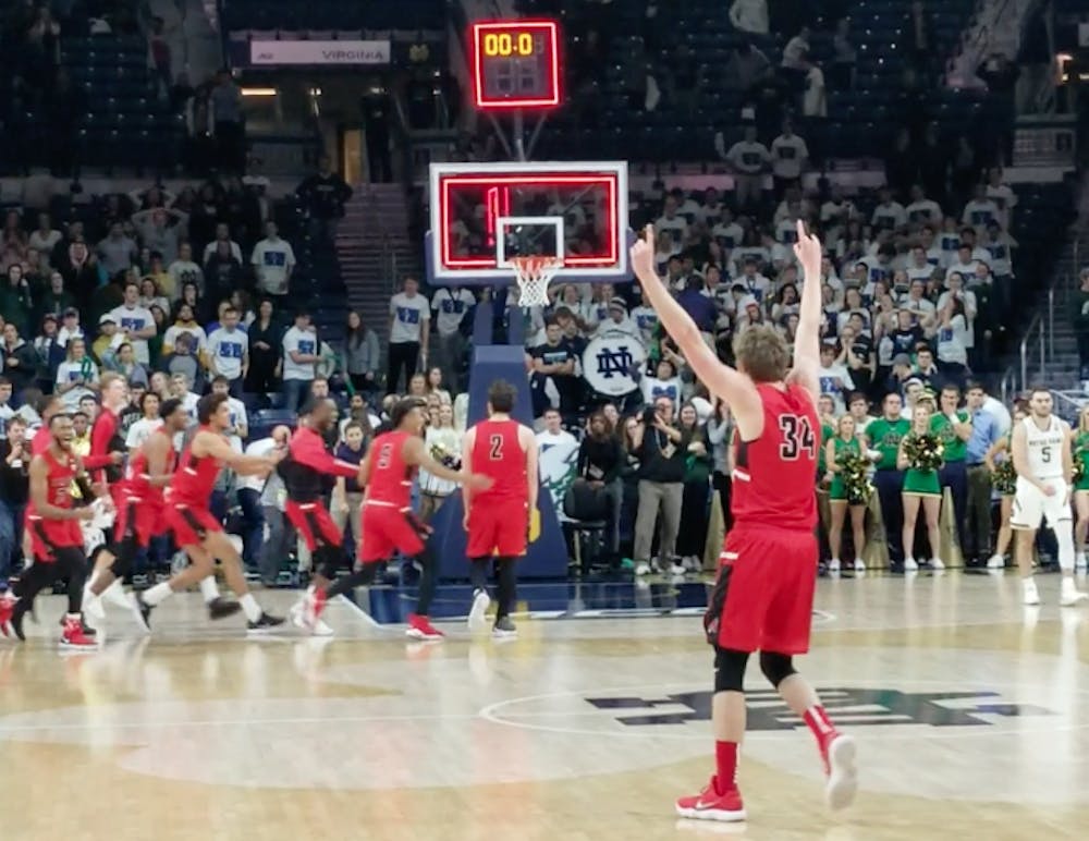 Last-second Persons 3-pointer seals Ball State's 80-77 upset win over No. 9 Notre Dame