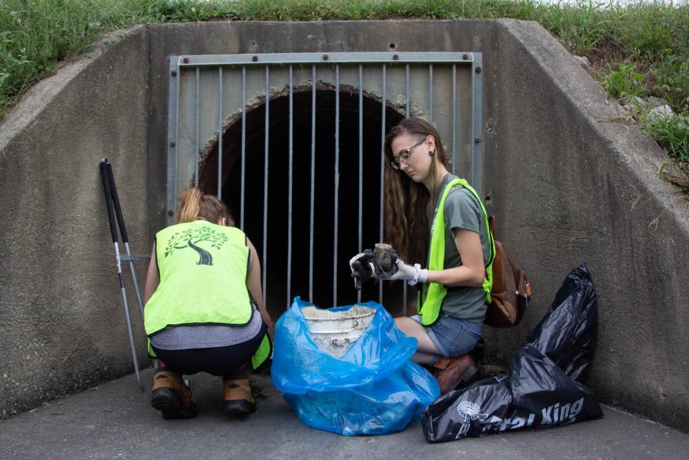 An estimated 300 people were in attendance as part of the annual White River Clean-Up. The clean-up began in 2007, and has since organized 2,700 volunteers to clean over 98,000 pounds of trash out of the river, including 650  tires.&nbsp;