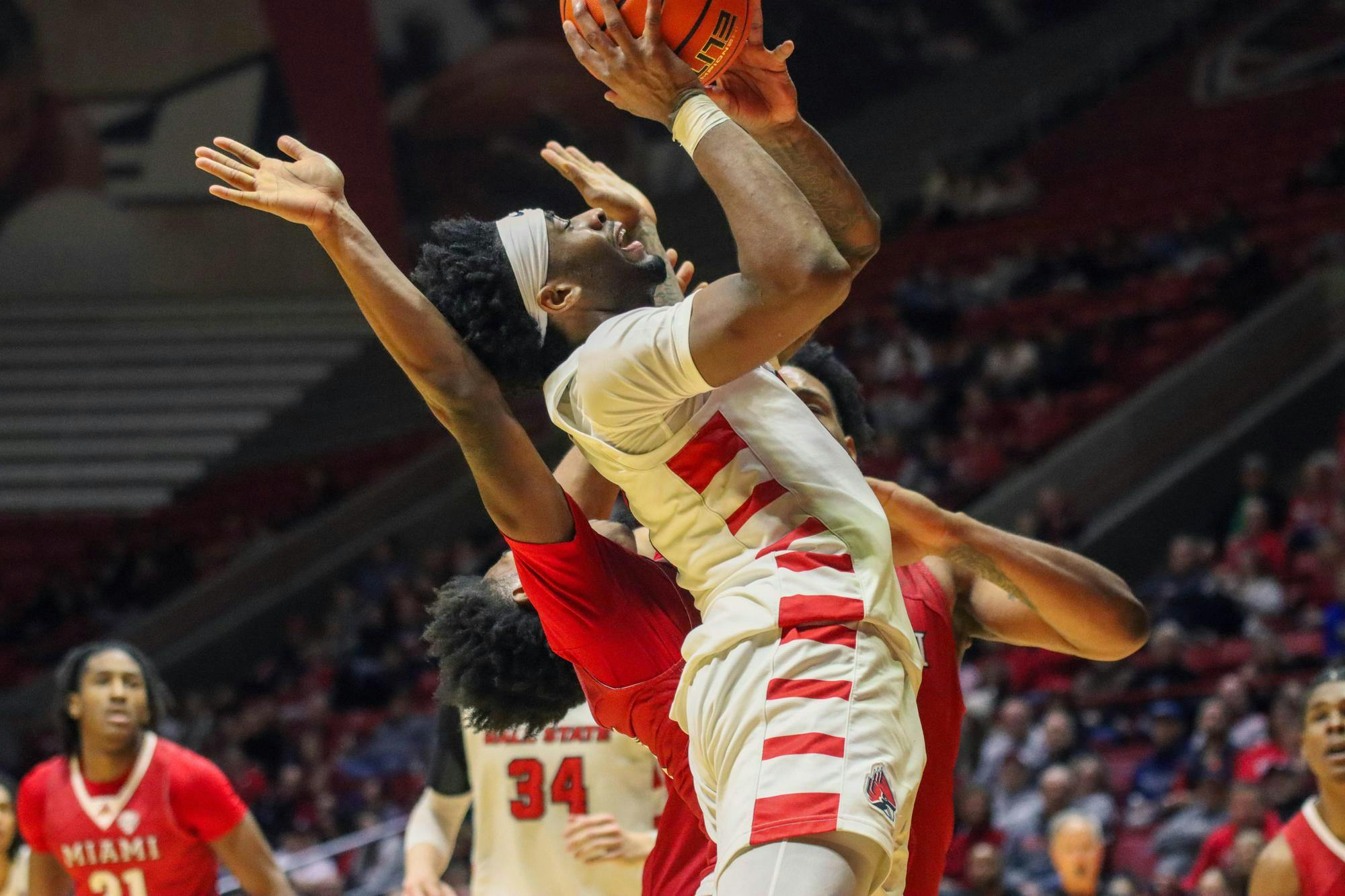 Ball State men's basketball loses emotionally charged MAC contest ...