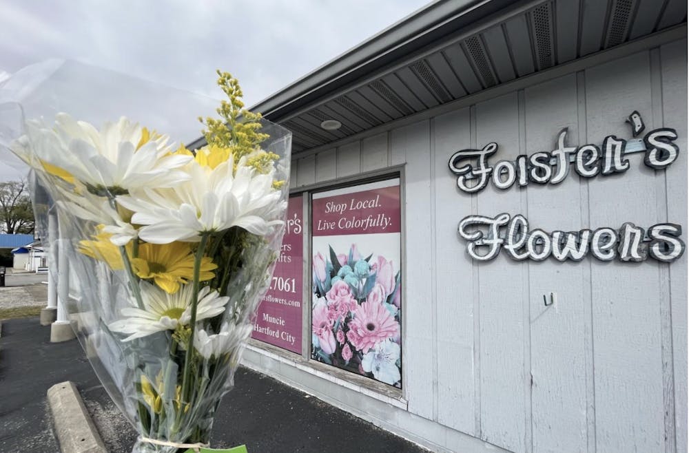 Foister’s Flowers hosts community event