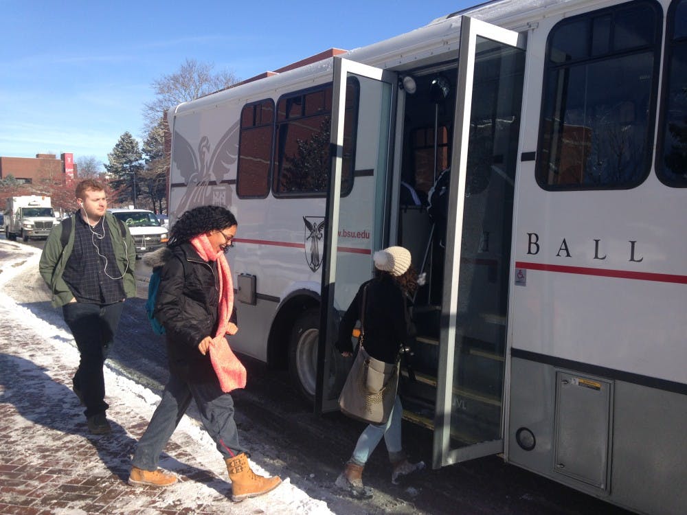 <p>The Ball State shuttles continue to operate despite the snowy weather. More students opt to take the shuttle than walk through the low temperatures and snow. <em>DN PHOTO KARA BERG</em></p>
