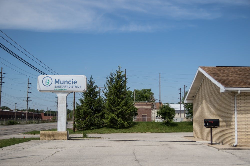 Agents of the Federal Bureau of Investigations and Indiana State police investigators were at the Muncie Sanitary District Engineering Office on May 18. There are no confirmations on reasons for the warrants or what investigations the search was apart of. Reagan Allen // DN