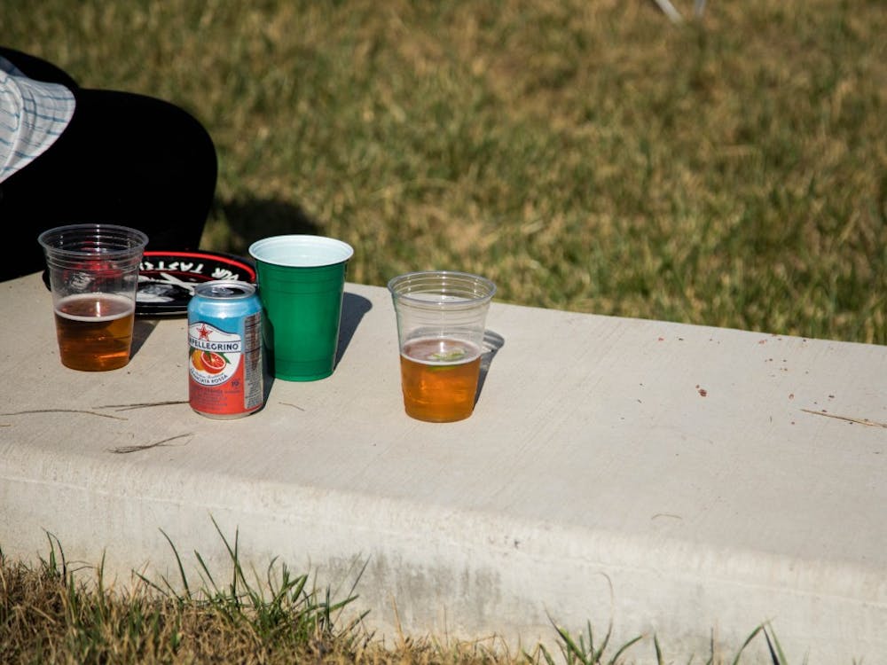 Food trucks, breweries and bands were at Cornerstone Park on the corner of Main and Madison streets from 5:30-8:30 p.m. Friday, June 15. Vendors included Greek’s Pizzeria, Speedy Dogs and Sea Salt & Cinnamon. In addition, The Guardian Brewing Company, New Corner Brewing Company and Books & Brews sold beer, and The Bashville Boys and Oldfield and The New Birds provided free entertainment. 