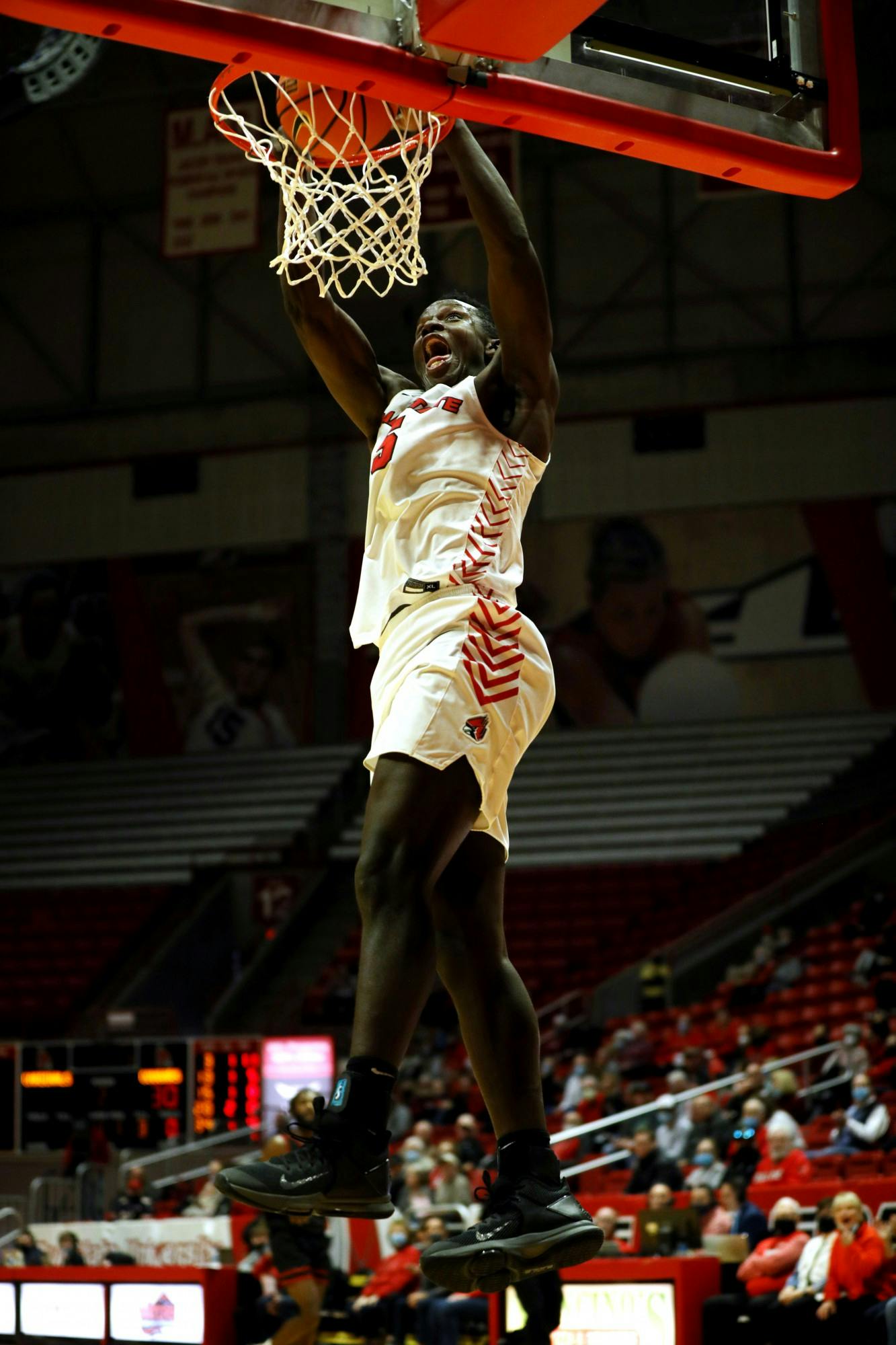 Freshman center Payton Sparks (5) dunks the ball against IU Kokomo on Dec. 12, 2021 at Worthen Arena in Muncie, IN. Sparks scored 12 points throughout the game. Amber Pietz, DN