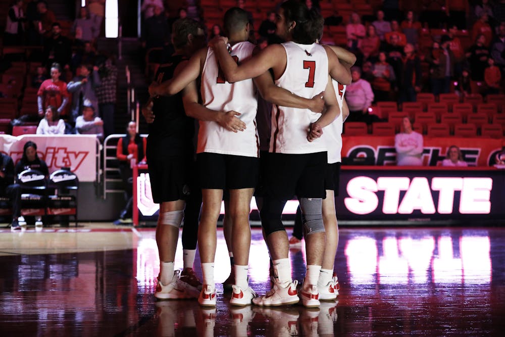 Ball State men's volleyball huddles for a talk before the game against Tusculum Jan. 12 at Worthen Arena. The Cardinals won 3-1 against the Pioneers. Mya Cataline, DN