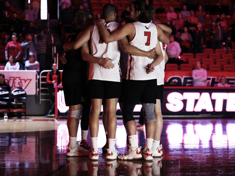 Ball State men's volleyball huddles for a talk before the game against Tusculum Jan. 12 at Worthen Arena. The Cardinals won 3-1 against the Pioneers. Mya Cataline, DN
