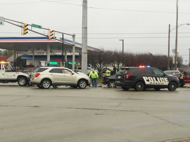 Cars collide on Bethel and Tillotson