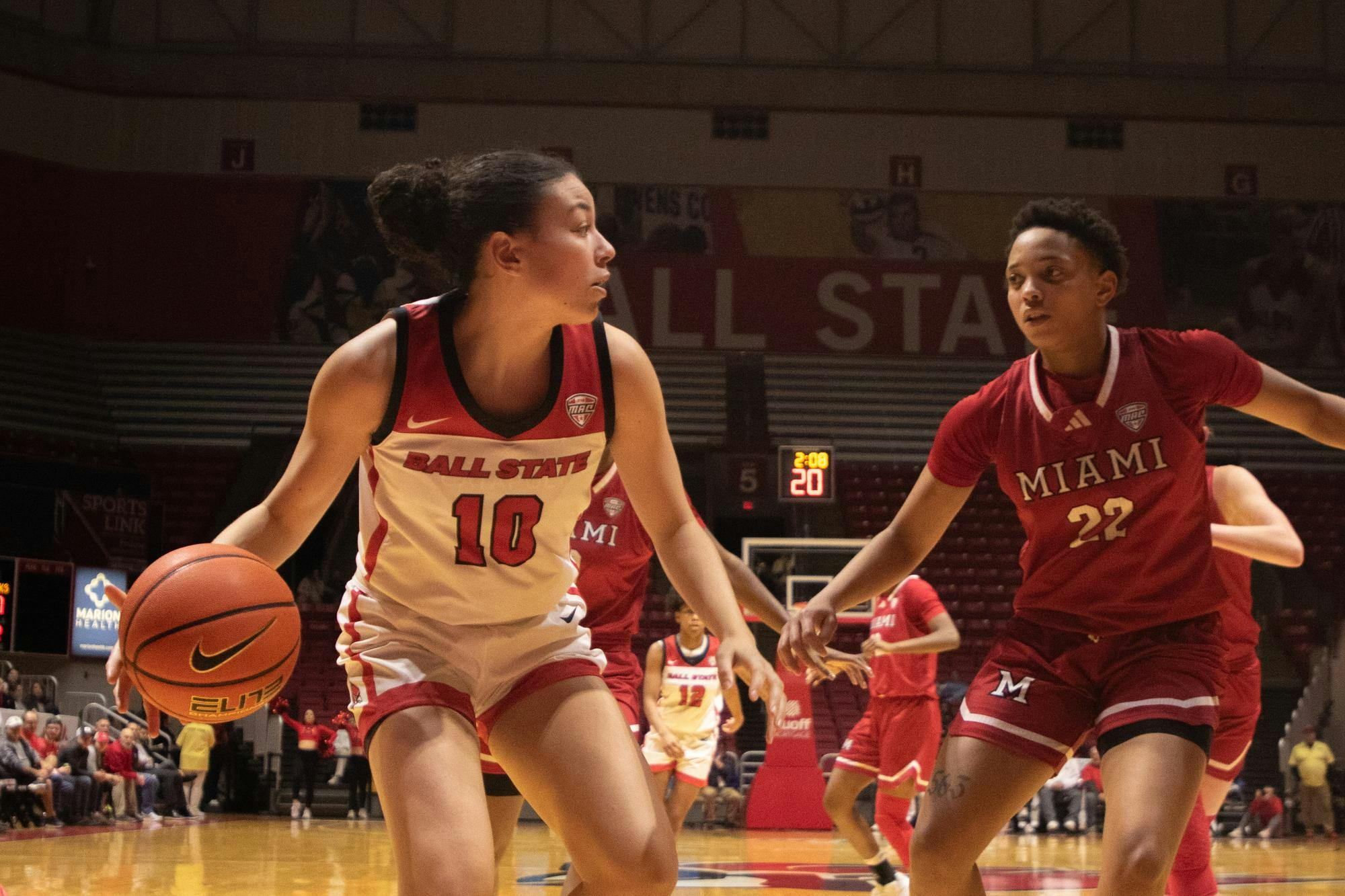 Senior guard Ana Barreto scans for teammates against Miami Jan. 24 at Worthen Arena. The Cardinals won 91-56. Kate Tilbury, DN