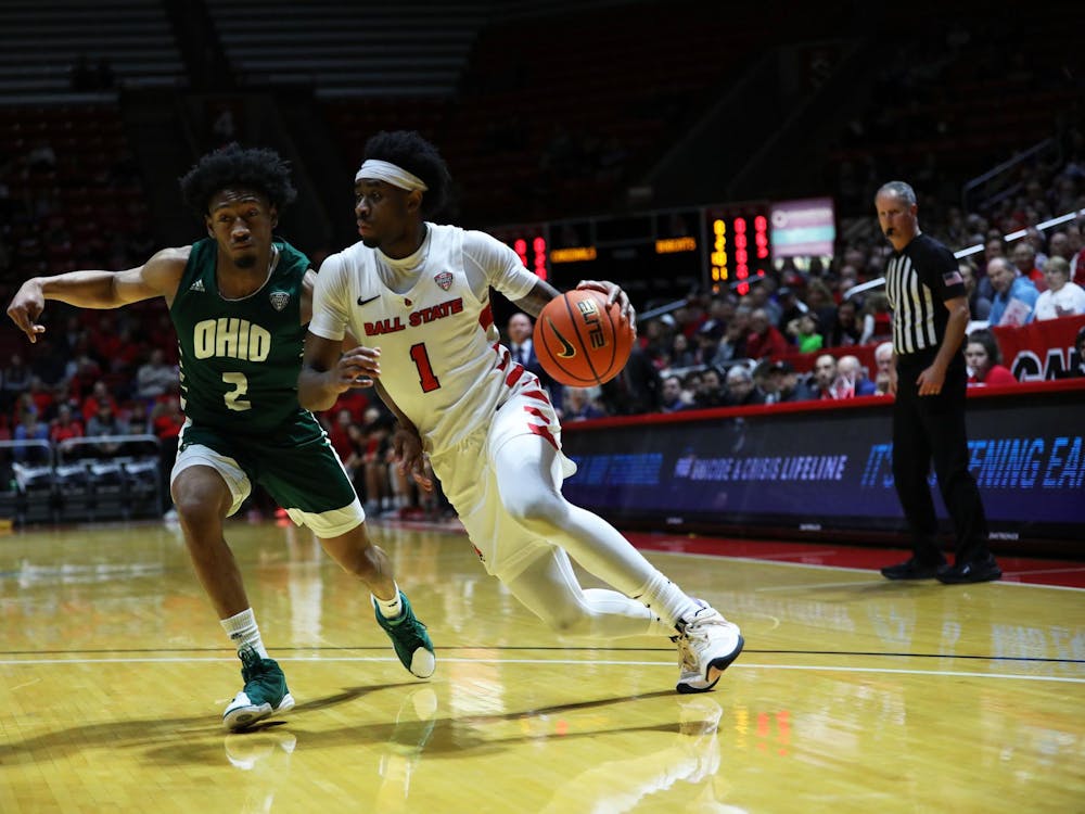 Junior guard Jalin Anderson dribbles the ball towards the net against Ohio Feb. 6 at Worthen Arena. Mya Cataline, DN