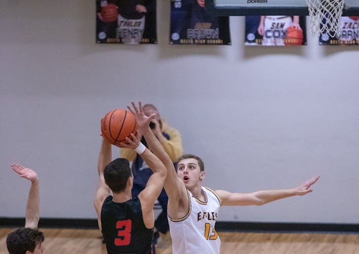 Delta Eagles protect their nest in win against Wapahani Ball State Daily