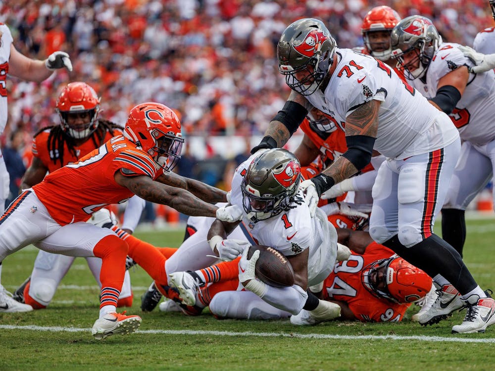 Buccaneers running back Rachaad White (1) scores a touchdown during the second quarter against the Bears at Raymond James Stadium on Sunday, Sept. 17, 2023 in Tampa, Fla.