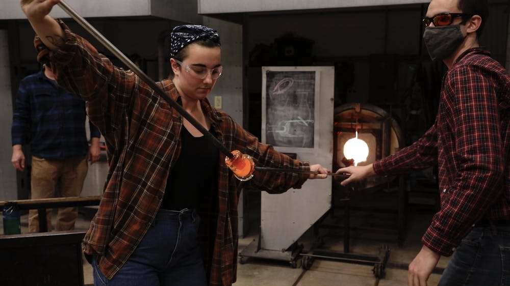 VIDEO: Glass Guild Demonstrations at Holiday Arts and Culture Night