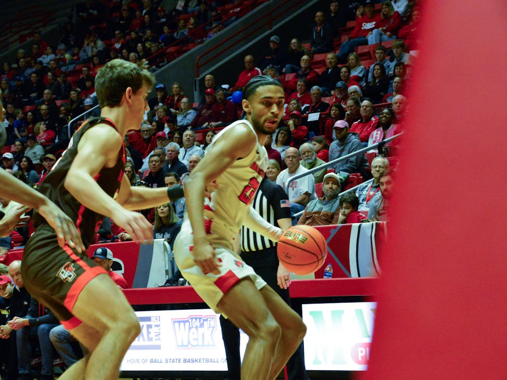 Junior Kaiyem Cleary dribbles the ball in game against Bowling Green Feb. 11 at Worthen Arena. Brandon Dean, DN
