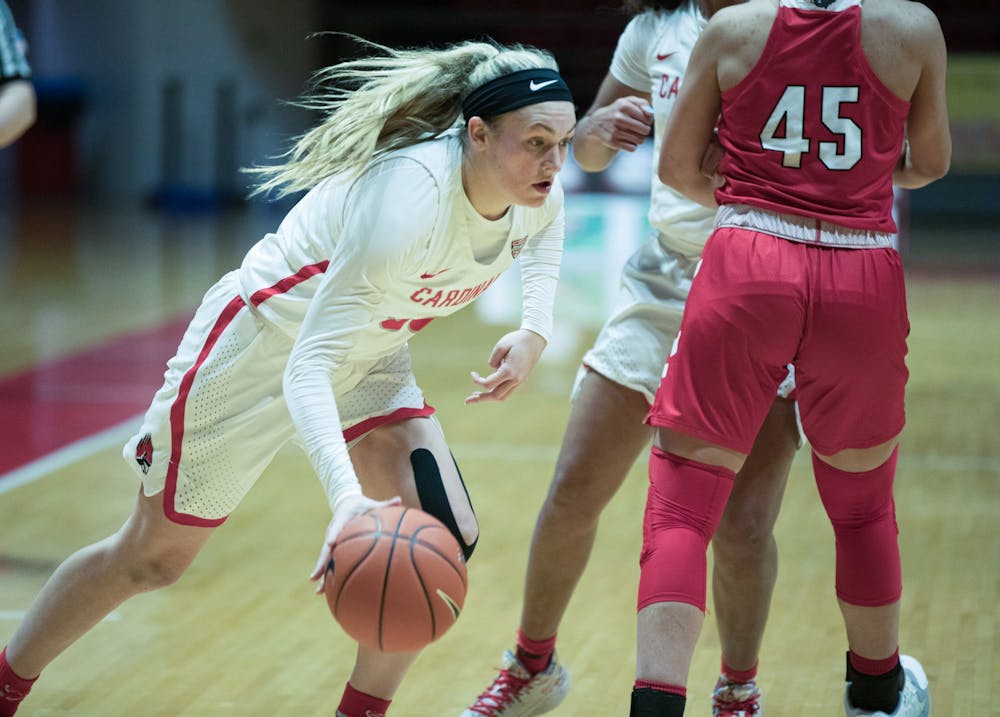 Cardinals redshirt sophomore guard Anna Clephane going drives to the basket during a game against Miami University Jan. 27, 2021, at John E. Worthen Arena. The Cardinals took the win 85-82. Grace Walton, DN