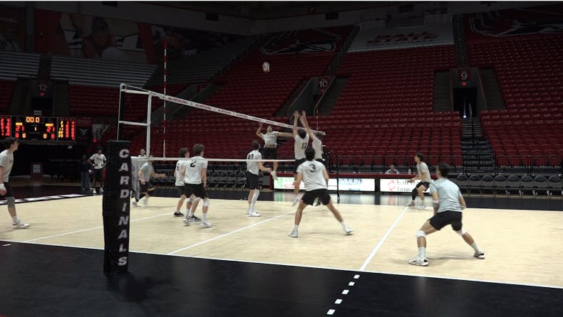 Ball State Men’s Volleyball practices their defensive wall