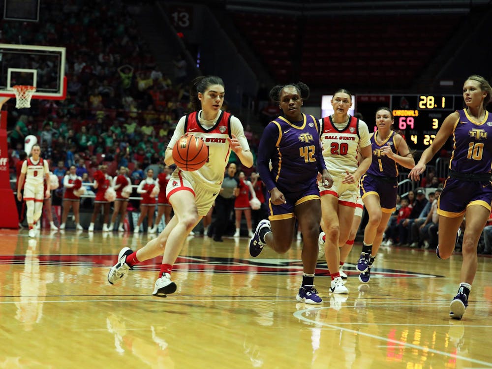 Sophomore Hana Muhl dribbles the ball against Tennessee Tech Nov. 6 at Worthen Arena. Muhl scored seven points in the game. Mya Cataline, DN