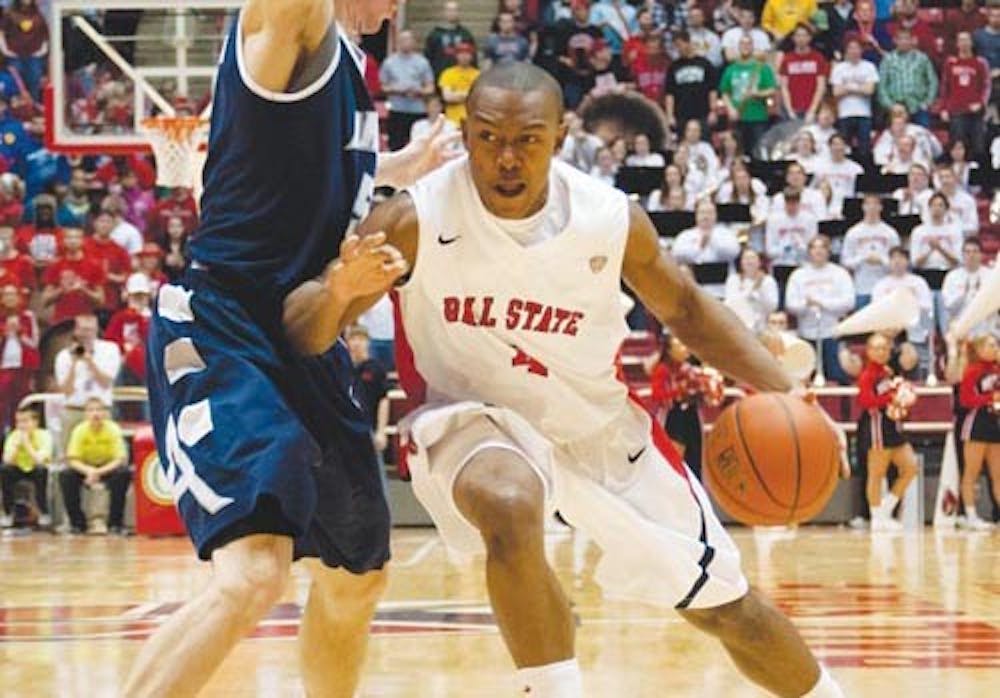 Senior Jauwan Scaife tries to drive toward the basket. DN FILE PHOTO DYLAN BUELL