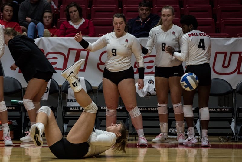 After a misplaced return, Ball State Women’s Volleyball scrambled to keep the ball in play Oct. 12, 2018, in John E. Worthen Arena. The Cardinals are now 19-7 on the season and 10-3 in conference play. Eric Pritchett,DN