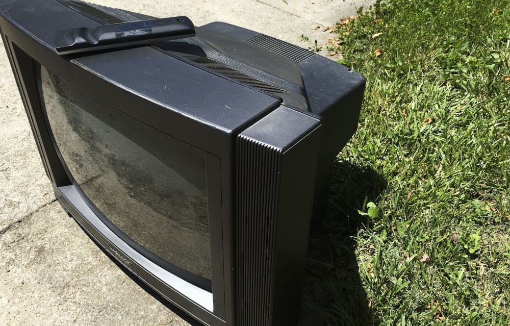 <p>New technology has made large TVs a thing of the past. It is harder to dispose of heavy, large TV sets and places like Goodwill do not even accept them anymore.&nbsp;<em>DN PHOTO JOHN STRAUSS</em></p>