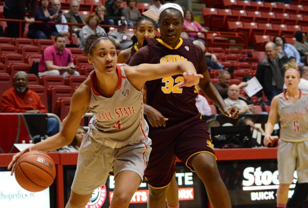 Sophomore Nathalie Fontaine looks for an open teammate against Central Michigan Feb. 6 at Worthen Arena. DN PHOTO SAMANTHA BLANKENSHIP