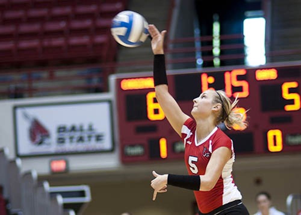 Junior Kylee Baker delivers a serve during last season. Baker racked up 32 kills and 16 errors during the weekend’s action. DN FILE PHOTO JONATHAN MIKSANEK