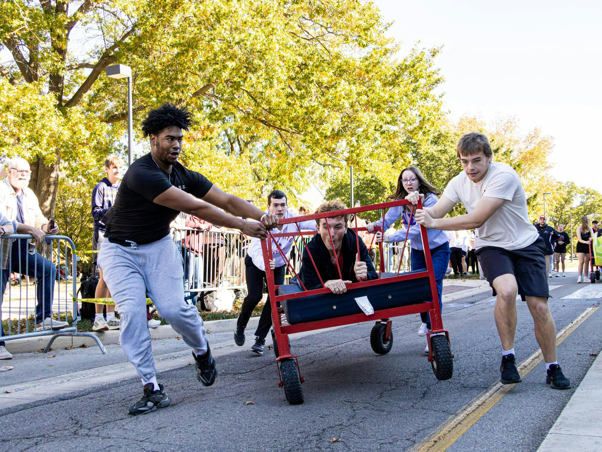 GALLERY: Bed Races | Ball State University Homecoming 2026 - Cardinal Media
