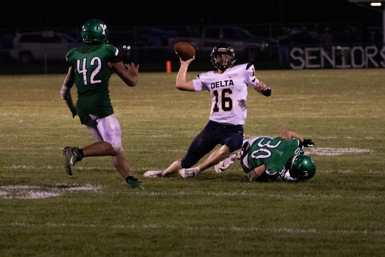 Delta Eagles remain undefeated after 147 win over Yorktown Ball