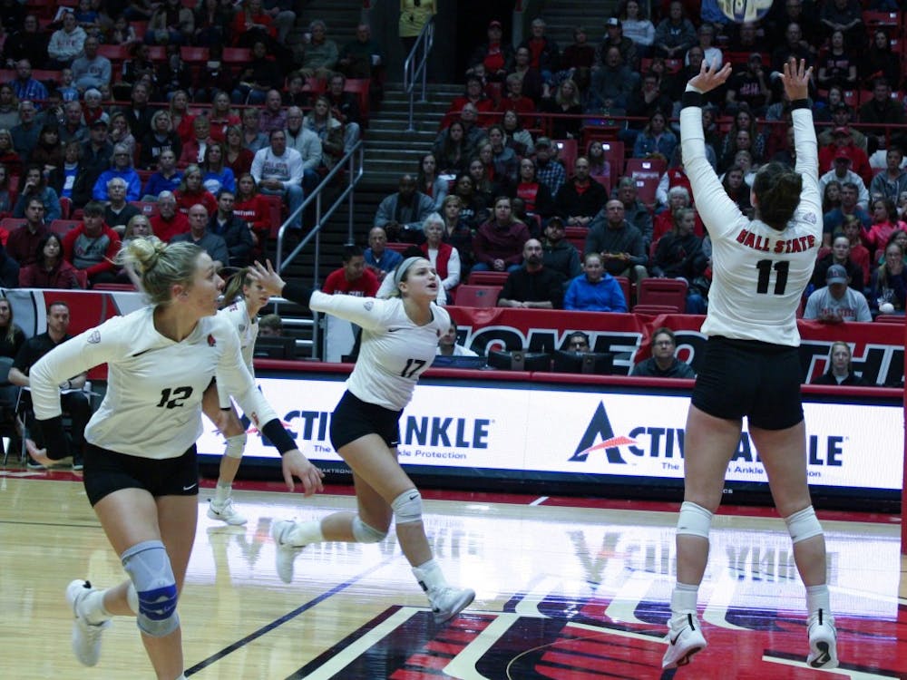 Senior setter Amber Seaman sets the ball for her teammates at the Ball State Women's Volleyball game against Akron Nov. 10, 2018, at John E. Worthen Arena. The Cardinals ended the regular season with a record of 21-8. Tailiyah Johnson, DN